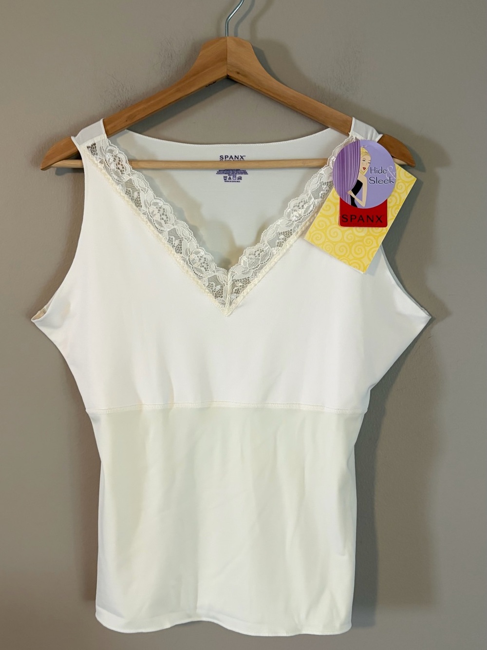 SPANX 2X White Lace-Trim V-Neck Shaping Camisole